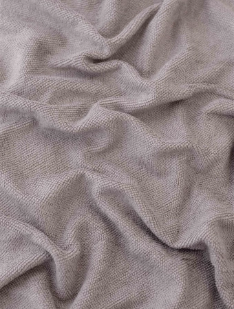 Froté osuška 70 × 140 cm ‒ Bella šedohnědá