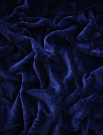 Povlak na polštář mikroplyš 50 × 70 cm – Laura tmavě modrá